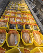 终呈现给消费者的倒是白皙诱人的产物